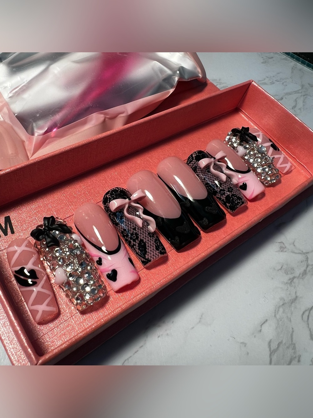 BRAND NEW Pink & Black Lace 3D Bow Press-On Nail Set